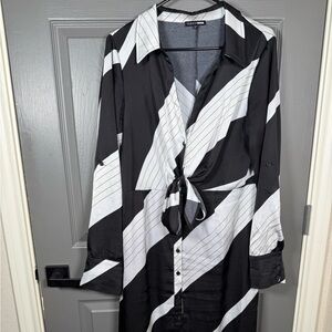 Fashion Nova Black and White Long Sleeve Dress